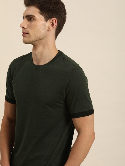 

INVICTUS Men Olive Green Solid Round-Neck Casual T-shirt