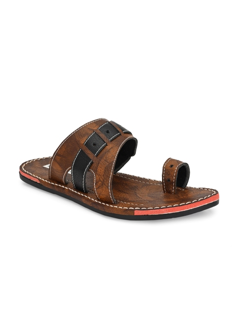 

BUCIK Men Brown & Black Self Design Slip-On Rubber Flip Flops