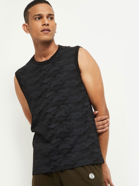 

max Men Black Printed T-shirt