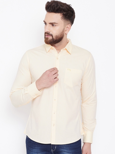 

JUMP USA Men Cream-Coloured Relaxed Cotton Opaque Casual Shirt