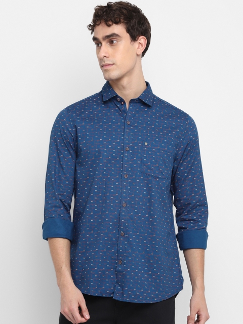 

Turtle Men Blue Slim Fit Opaque Printed Casual Shirt