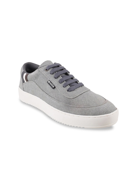 

Mochi Men Grey Woven Design Sneakers