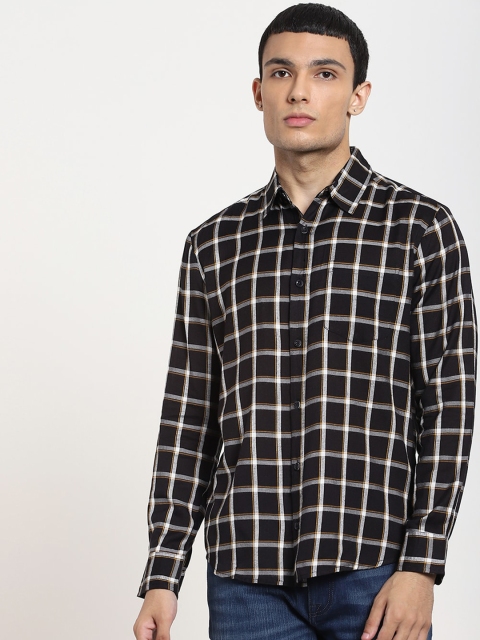 

Bewakoof Men Black Opaque Checked Casual Shirt