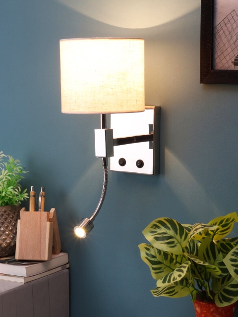 

ceradeco Silver-Toned & White Textured Contemporary Wall Lamp with Shade