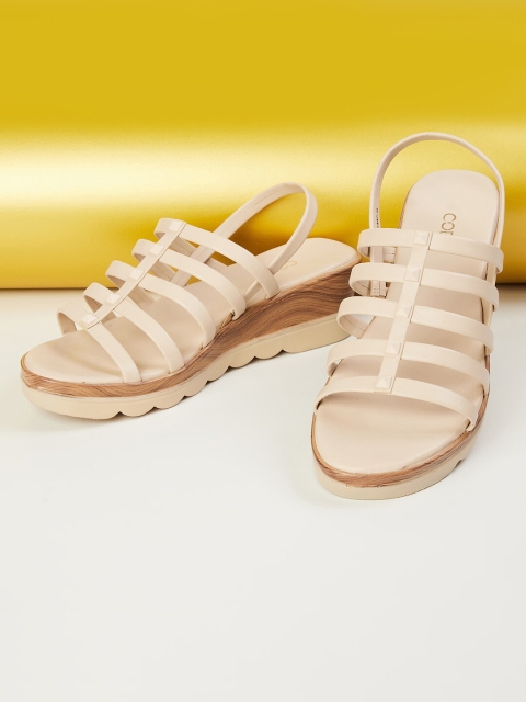 

CODE by Lifestyle Off White Wedge Sandals