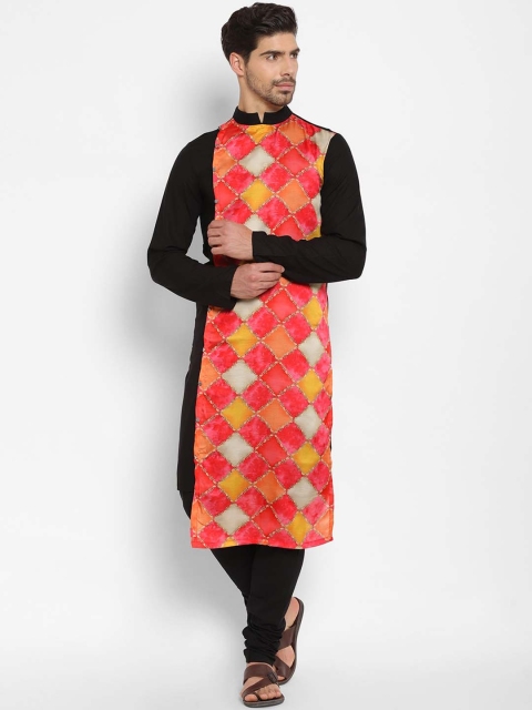 

EthnoVogue Men Black Printed Regular Kurta with Churidar