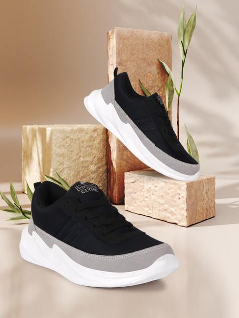 

CLYMB Men Black Running Shoes