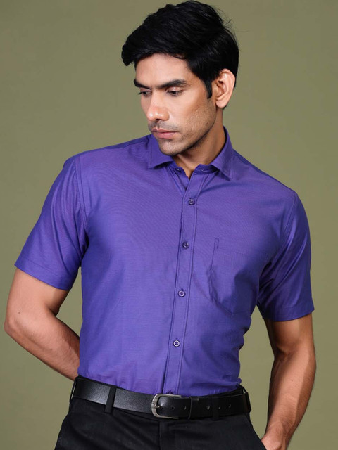 

Tistabene Men Purple Opaque Casual Shirt