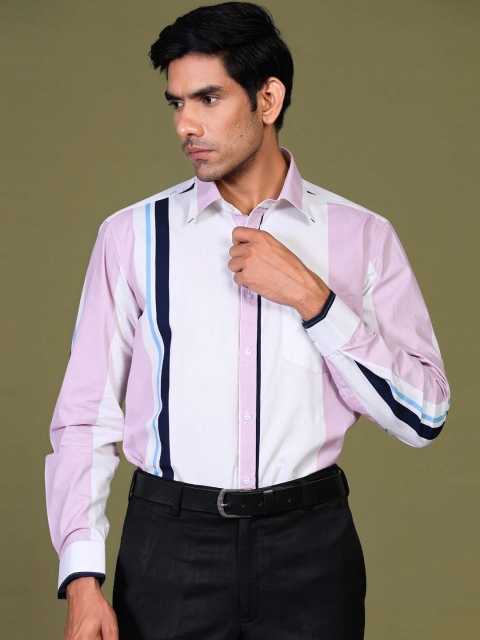 

Tistabene Men Pink Opaque Casual Shirt