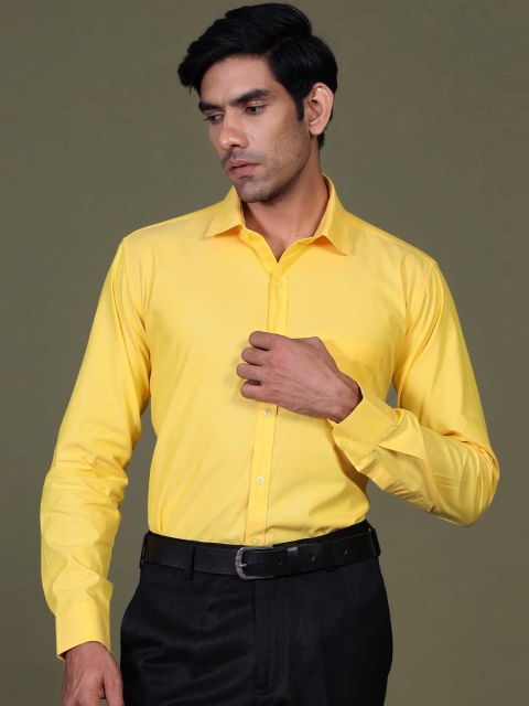 

Tistabene Men Yellow Opaque Casual Shirt