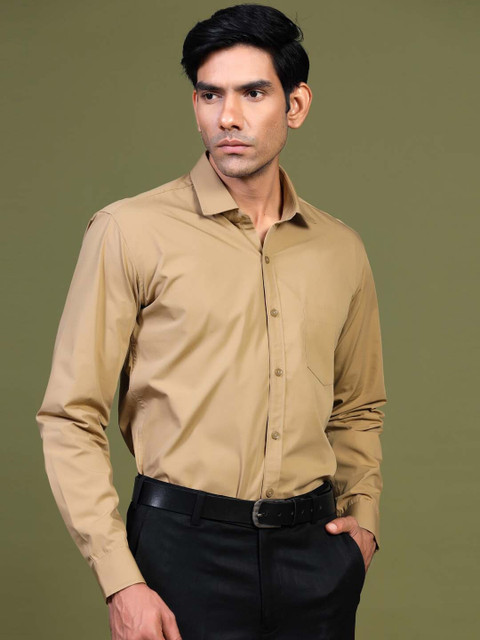 

Tistabene Men Beige Opaque Casual Shirt