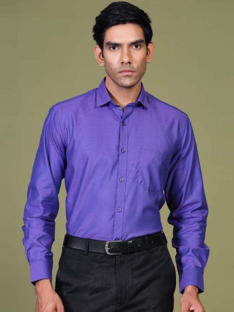 

Tistabene Men Purple Opaque Casual Shirt
