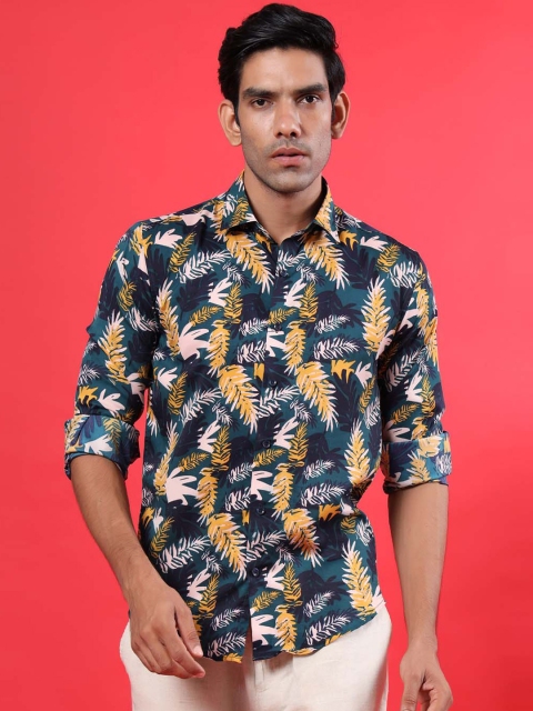 

Tistabene Men Green Opaque Printed Casual Shirt