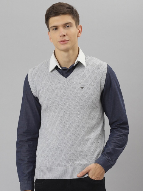 

Richlook Men Grey Sweater Vest