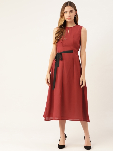 

Magnetic Designs Red Crepe Midi Dress