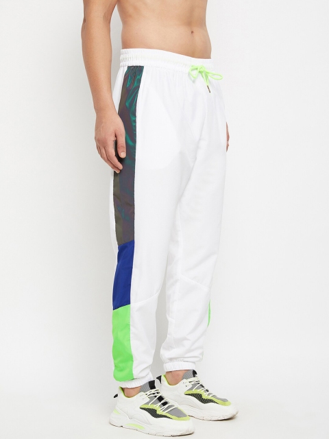 

FUGAZEE Men White Solid Relaxed-Fit Joggers
