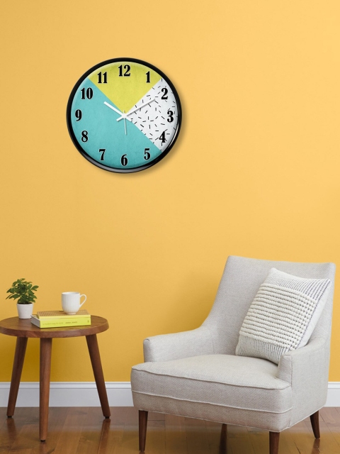 

999Store Blue & Yellow Printed Traditional Wall Clock
