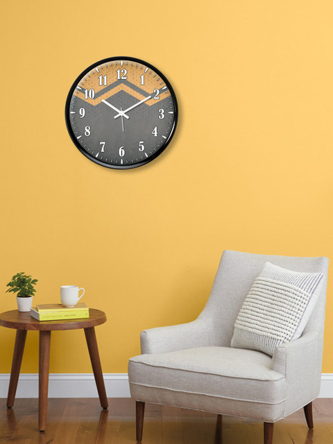 

999Store Grey & Yellow Printed Traditional Wall Clock