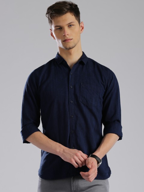 

Bossini Men Navy Blue Casual Shirt