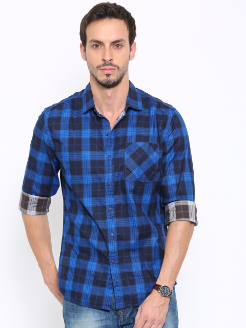 

Forca by Lifestyle Men Blue Checked Regular Fit Casual Shirt