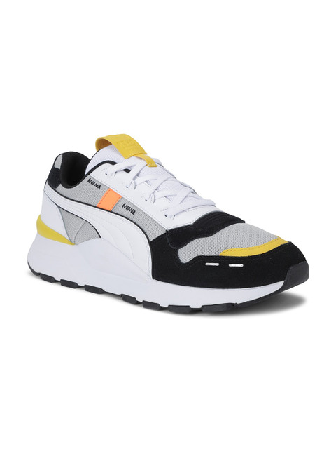 

Puma Black Colourblocked Slip-On Sneakers 37401301