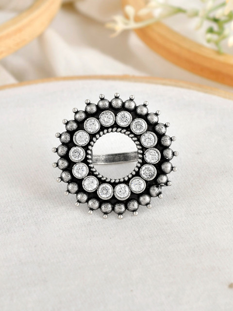 

Infuzze Oxidized Silver-Plated Finger Ring