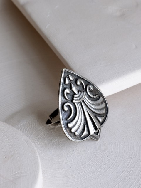 

Infuzze Oxidized Silver-Plated Finger Ring