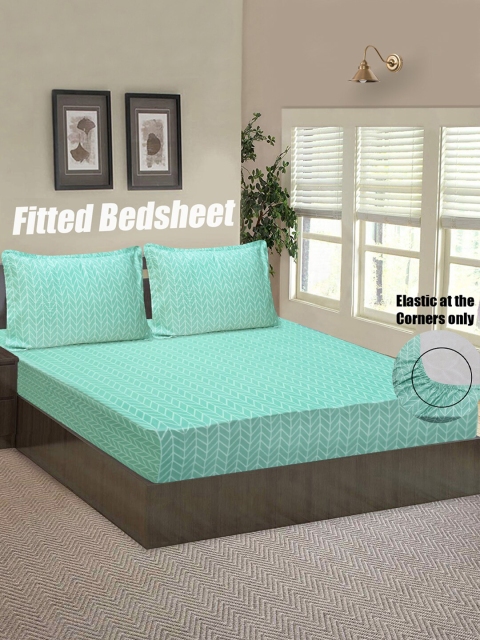 

Good Homes by Home Candy Green & White Geometric 144 TC Queen Bedsheet with 2 Pillow Cover