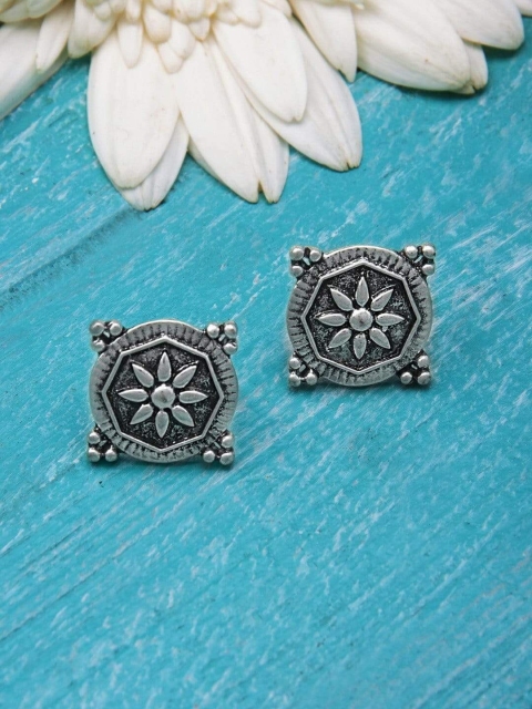 

Anouk Silver-Toned Classic Studs Earrings