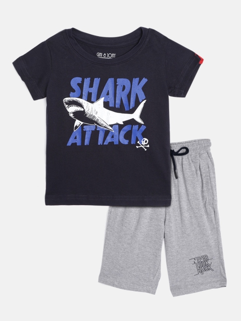 

Gini and Jony Infant Boys Navy Blue & Grey Melange Pure Cotton Printed T-shirt & Shorts