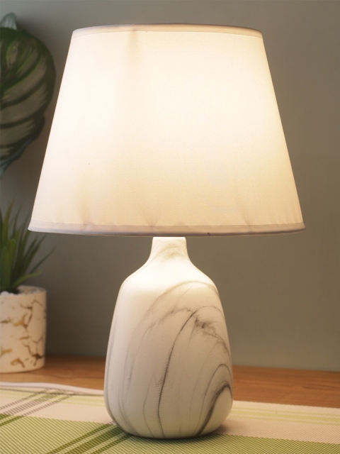 

House Of Accessories White Ceramic Frustum Shape Table Lamp With Shade