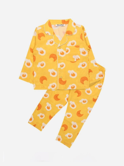 

SMUGGLERZ INC Girls Yellow & White Printed Pure Cotton Night suit