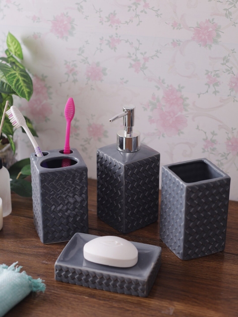

House Of Accessories Set Of 4 Grey Textured Bathroom Accessories