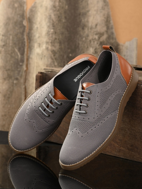 

Provogue Men Grey Woven Design Brogues