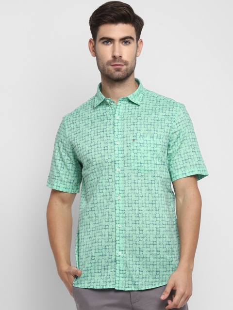

Turtle Men Green Slim Fit Opaque Printed Casual Shirt