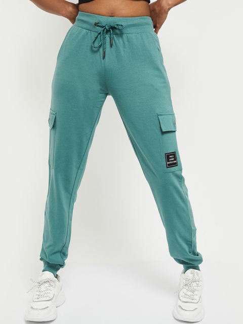 

max Women Green Solid Pure Cotton Joggers