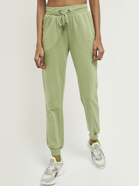 

max Women Green Solid Joggers