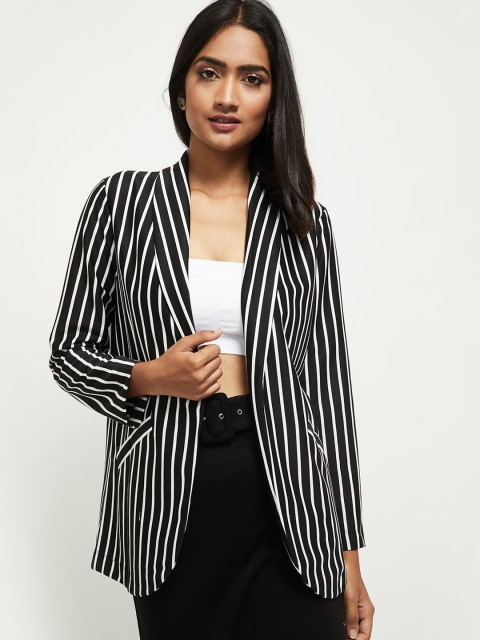 

max Women Black & White Striped Open Front Jacket