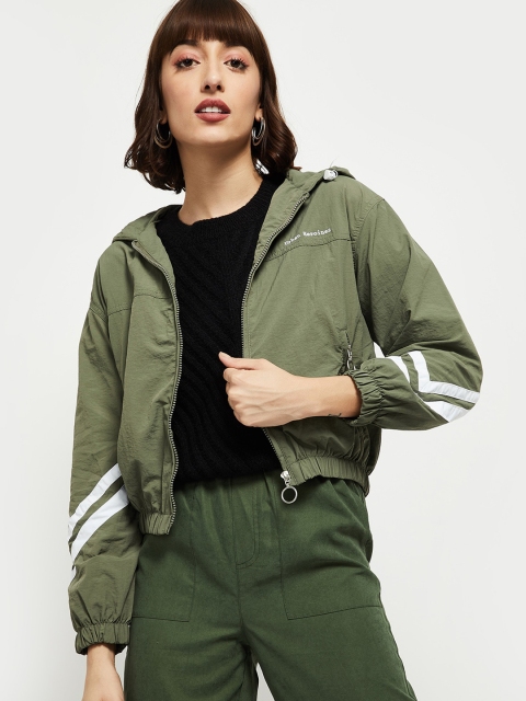 

max Women Green Off White Colourblocked Sporty Jacket