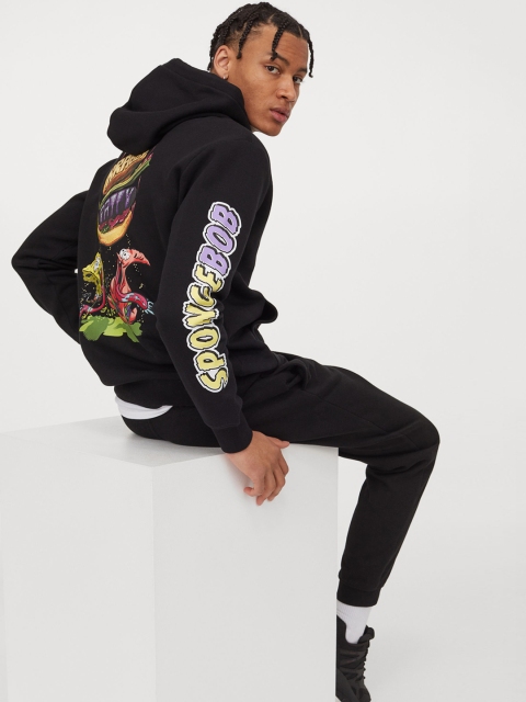 

H&M Men Black & Yellow Spongebob Print Regular Fit Hoodie