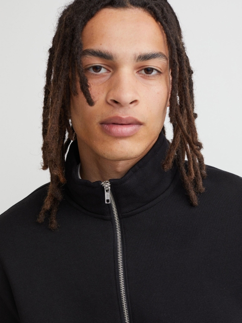 

H&M Men Black Solid Relaxed Fit Sweatshirt