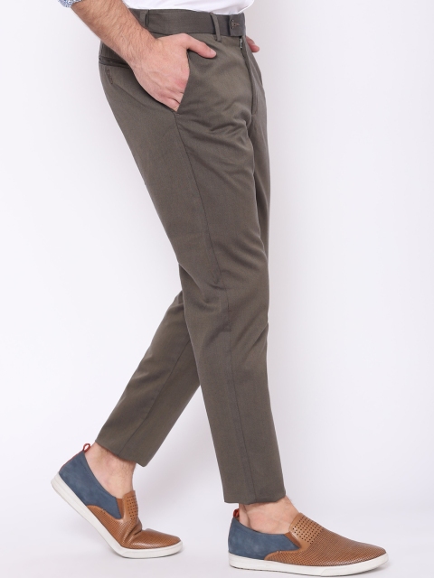 

Blackberrys Men Olive Green Chinos Trousers