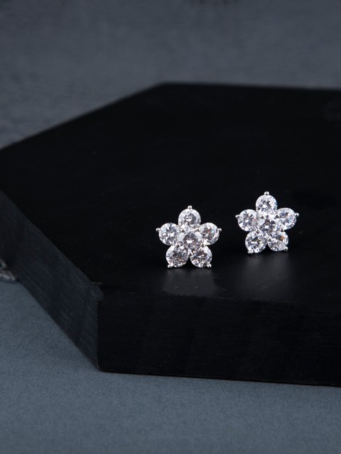 

Queen Be Silver-Toned Contemporary Studs Earrings
