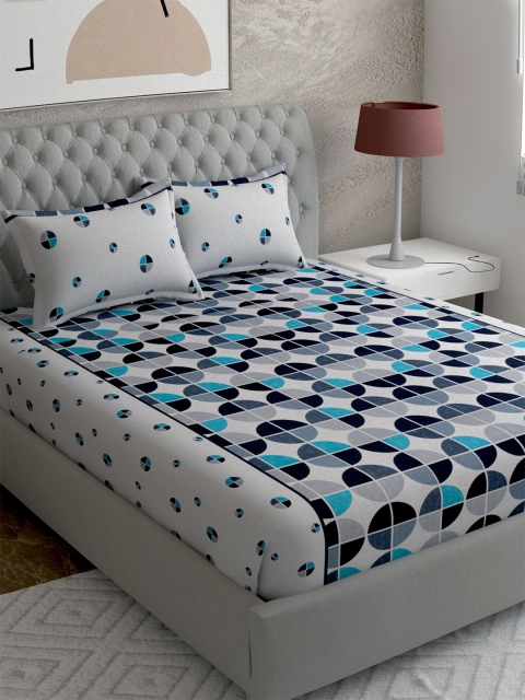 

EverHOME White & Blue Geometric 144 TC Super King Bedsheet with 2 Pillow Covers