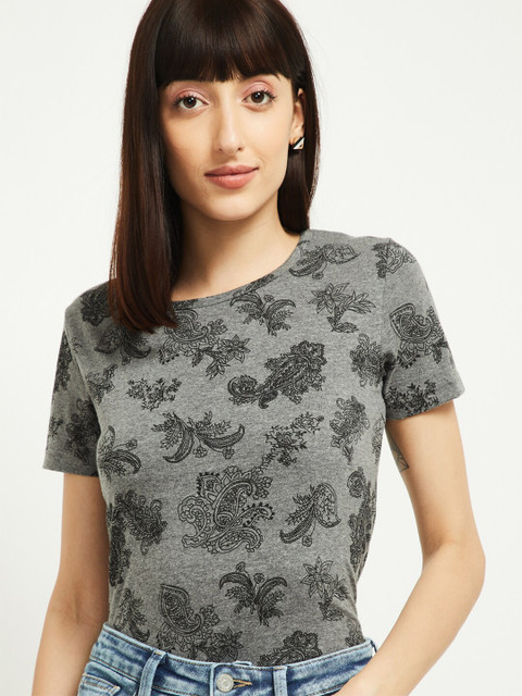 

max Women Charcoal Floral Printed Tropical Pockets T-shirt