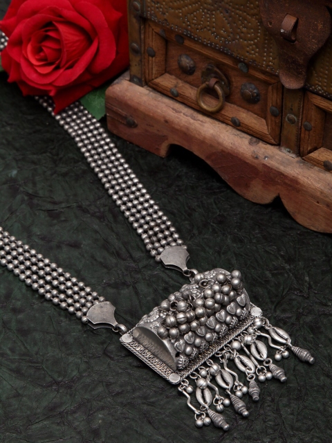 

Moedbuille Gunmetal-Toned Brass Silver-Plated Antique Necklace, Metallic
