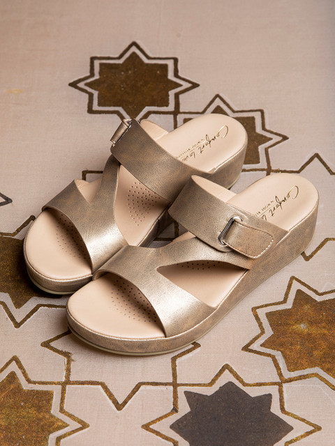 

Mode by Red Tape Women Grey PU Flatform Sandals
