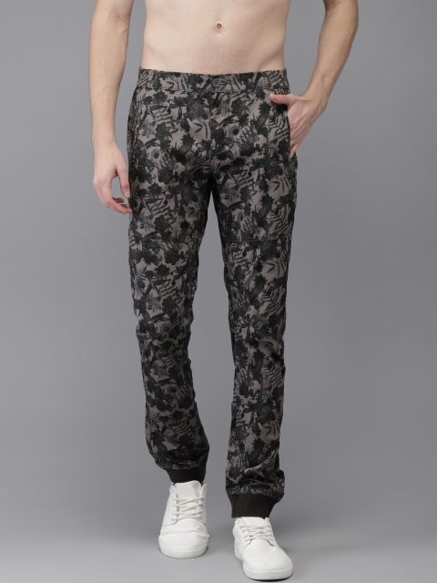 

Flying Machine Men Grey Printed Slim Fit Cuffed Joggers, Na