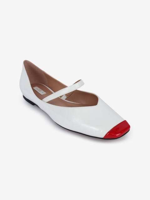 

LYN Women White Mules Flats