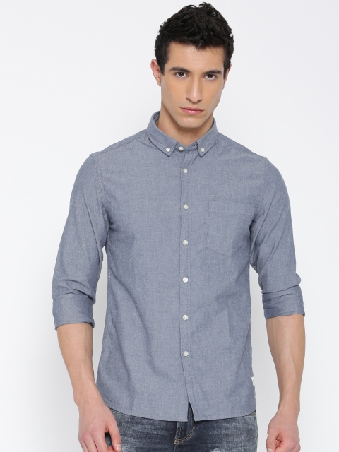 

Flying Machine Men Blue Solid Casual Shirt